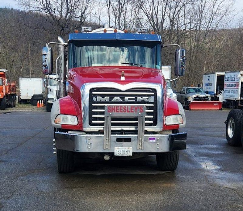 MACK VAC 14 3 2026 08 06 184227 xhdo