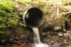1200Px Culvert With A Drop