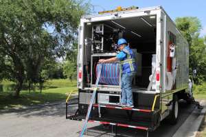 TV and Seal F750 w 20 foot box 4 200528 130510