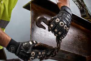 St Gloves Chains