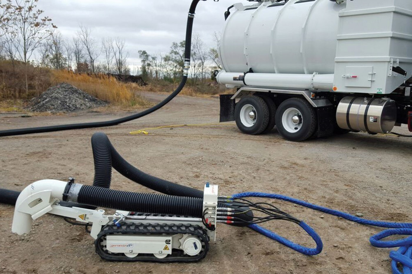 Safety Equipment - FS Solutions Gerotto Lombrico Remote-Controlled Mini-Excavator