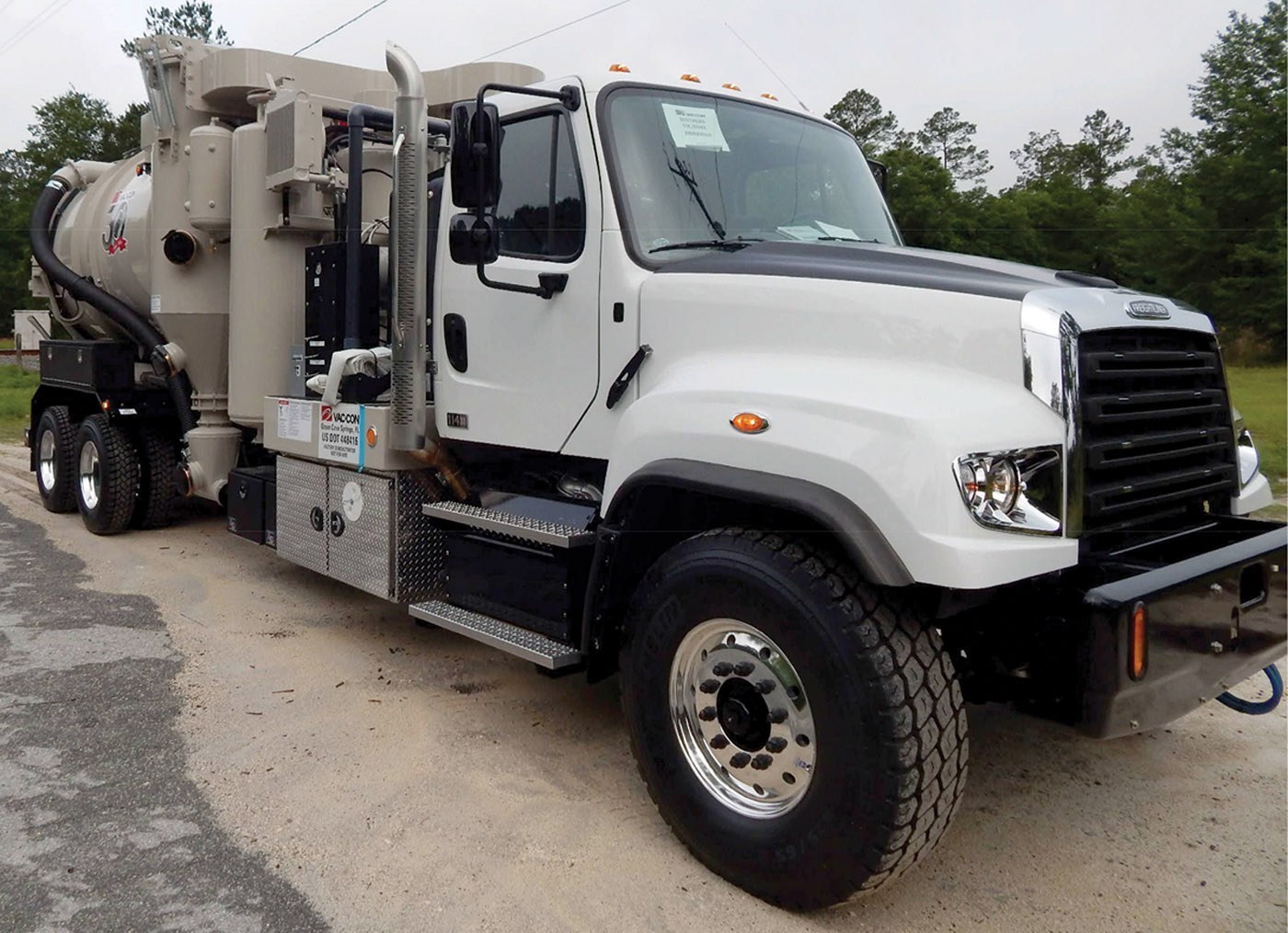 Industrial Vacuum Trucks - Vac-Con Industrial Vacuum Loader